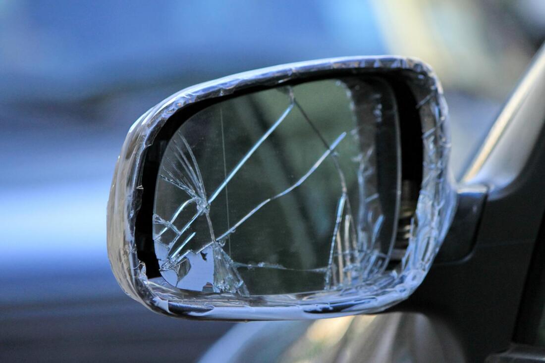 Side Mirror Repair / Replace